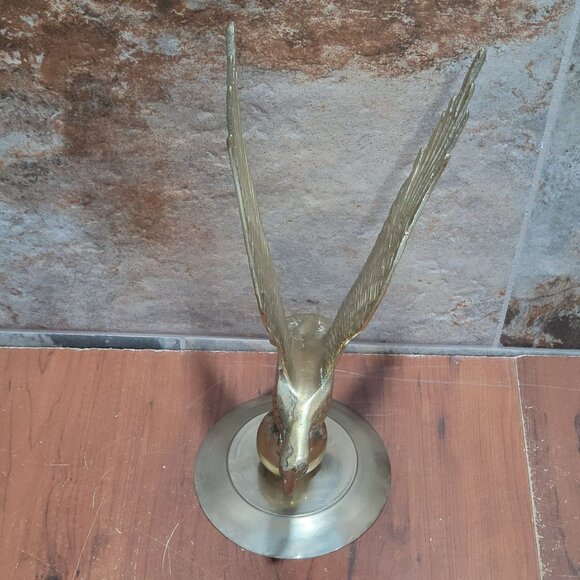 Vintage Solid Brass Eagle in Flight Bird Sculpture American Bald Eagle Perched o - Picture 4 of 14